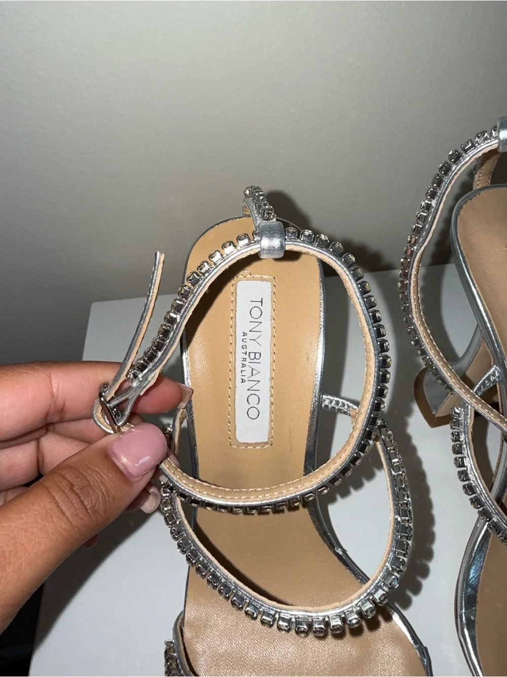 Tony Bianco never worn